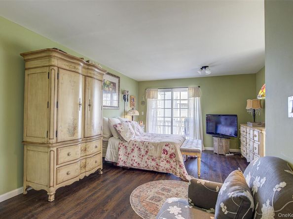 168-03 Powells Cove Boulevard 13, Beechhurst NY 11357