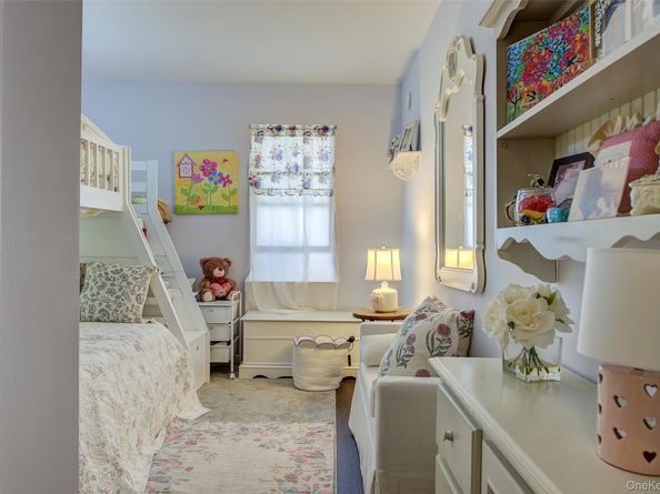 168-03 Powells Cove Boulevard 13, Beechhurst NY 11357