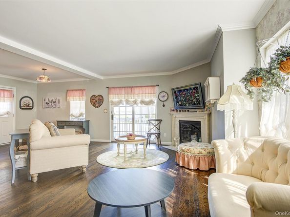 168-03 Powells Cove Boulevard 13, Beechhurst NY 11357