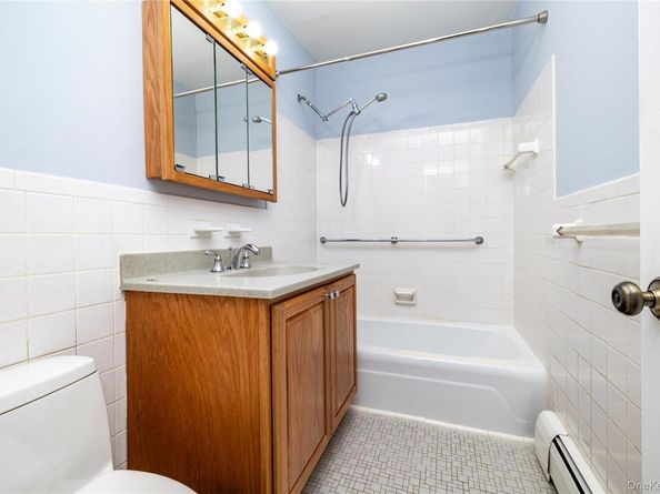 4030 Jerusalem Ave. 1B, Seaford NY 11783