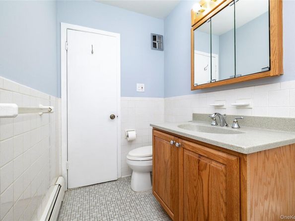 4030 Jerusalem Ave. 1B, Seaford NY 11783
