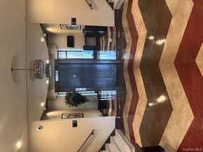 84-31 Van Wyck Expressway 1M, Briarwood NY 11435