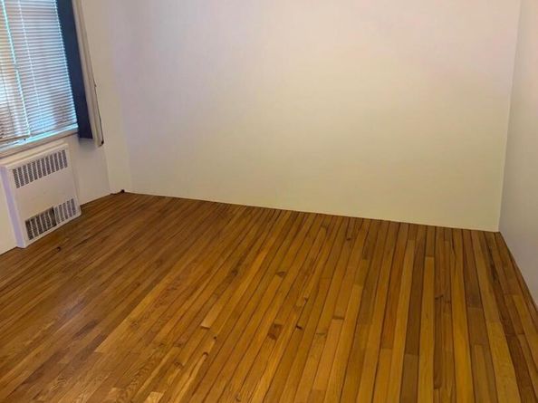 84-31 Van Wyck Expressway 1M, Briarwood NY 11435