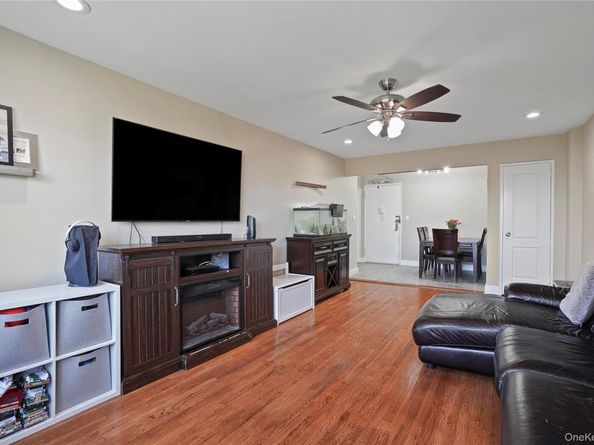 151-31 88th Street 5B, Howard Beach NY 11414