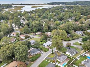 207 Juniper Road, Kings Park NY 11754