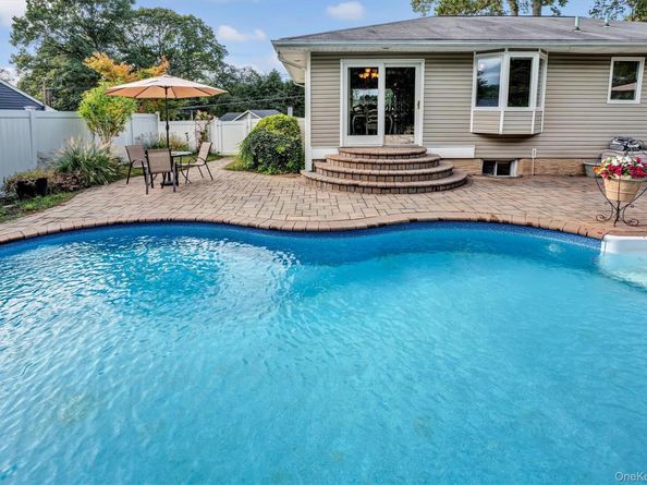207 Juniper Road, Kings Park NY 11754
