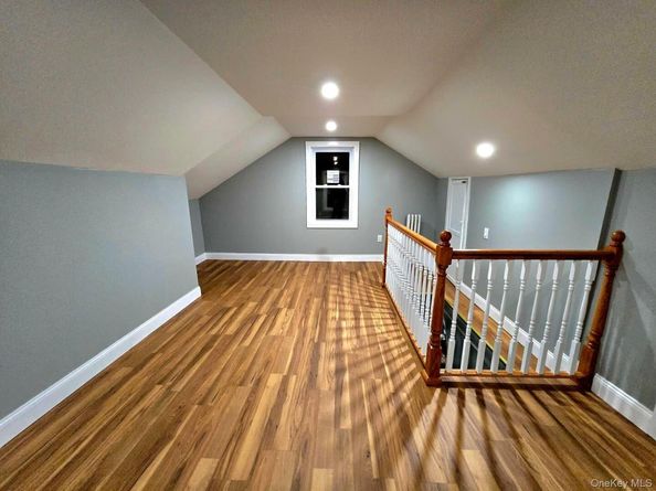 17 Sapir Street, Valley Stream NY 11580