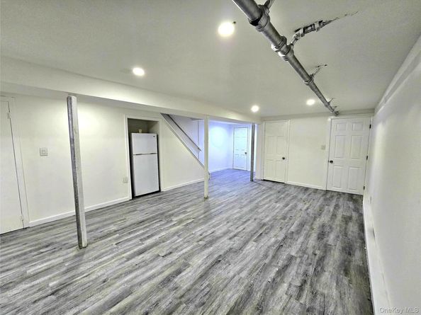 17 Sapir Street, Valley Stream NY 11580