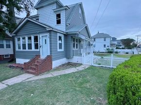 17 Sapir Street, Valley Stream NY 11580