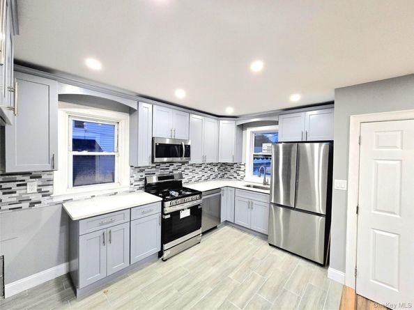 17 Sapir Street, Valley Stream NY 11580