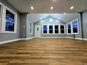 17 Sapir Street, Valley Stream NY 11580