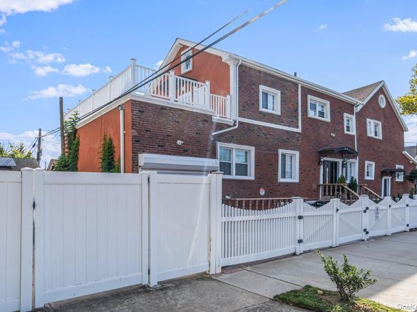 116-01 221st Street, Cambria Heights NY 11411