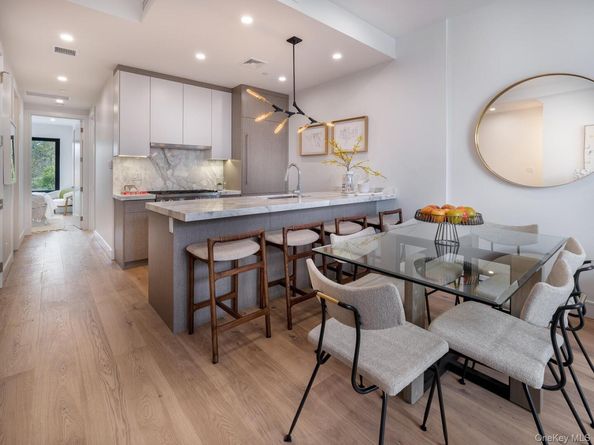 21-31 shore Boulevard 3C, Astoria NY 11105