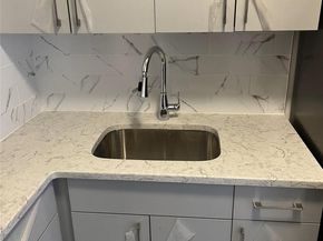 2121 SHORE Parkway 3R, Brooklyn NY 11214