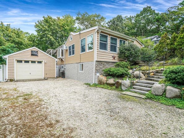 29 Diana Road, Rocky Point NY 11778