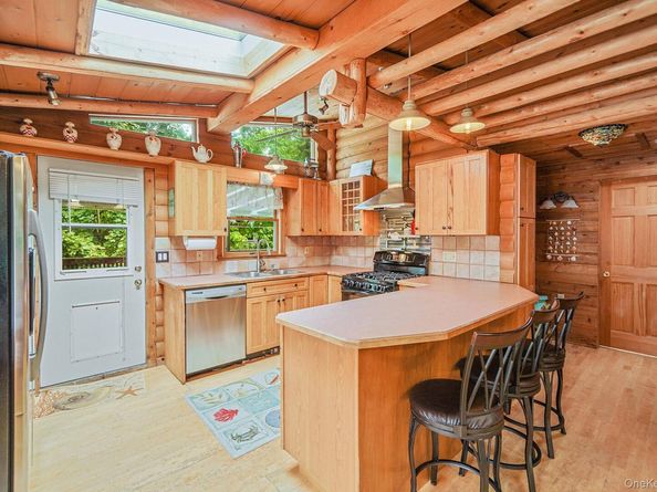 29 Diana Road, Rocky Point NY 11778