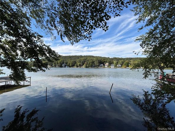 50 S Shore Drive, South Salem NY 10590