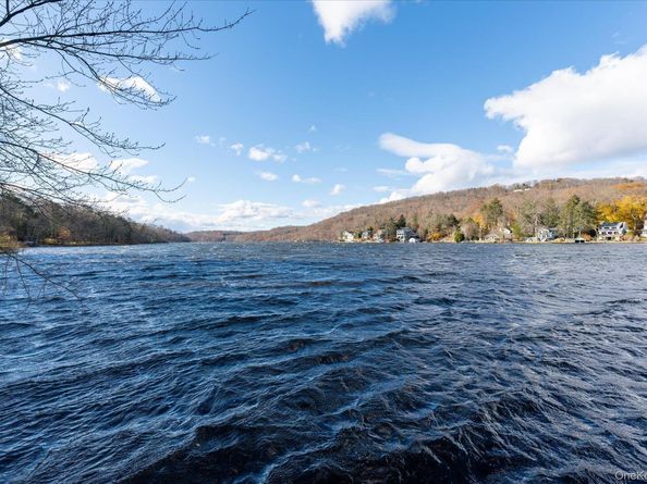 50 S Shore Drive, South Salem NY 10590