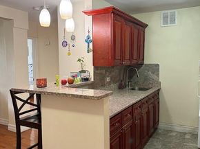 60-11 Broadway 3S, Woodside NY 11377