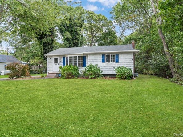 38 Barclay Road, Mastic Beach NY 11951