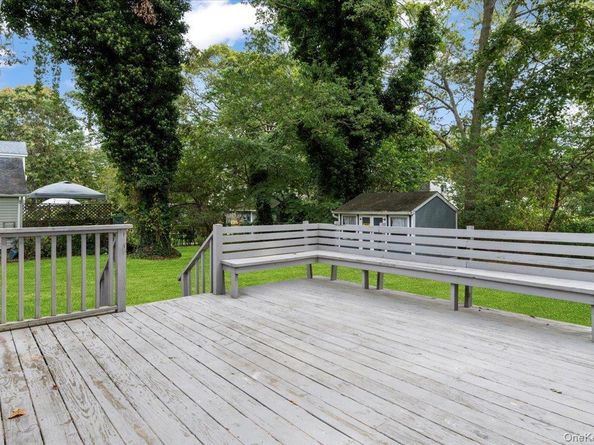 38 Barclay Road, Mastic Beach NY 11951