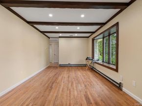 38 Barclay Road, Mastic Beach NY 11951