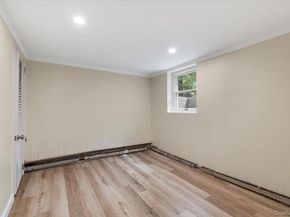 38 Barclay Road, Mastic Beach NY 11951