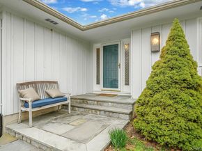 14 Cordwood Path, Shoreham NY 11786