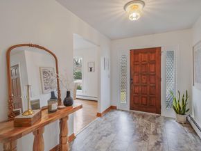 14 Cordwood Path, Shoreham NY 11786