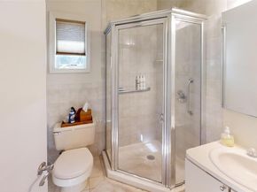 76 Diamond Drive, Plainview NY 11803