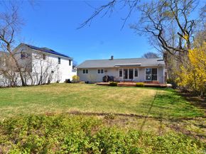 76 Diamond Drive, Plainview NY 11803
