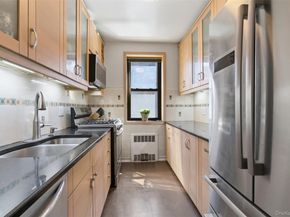 6960 108th Street 306, Forest Hills NY 11375