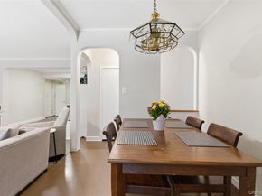 6960 108th Street 306, Forest Hills NY 11375