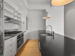 70 Washington Street 8B, Brooklyn NY 11201