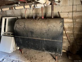 73 Raynor Street, Freeport NY 11520