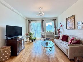 31-35 31ST Street 516, Astoria NY 11106