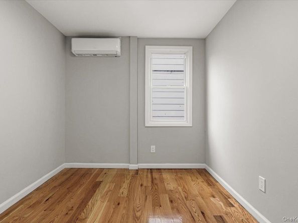 90-48 204 Street, Hollis NY 11423