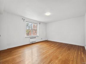 147-25 38th Ave F26, Flushing NY 11354