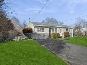 31 21st Avenue, Bay Shore NY 11706
