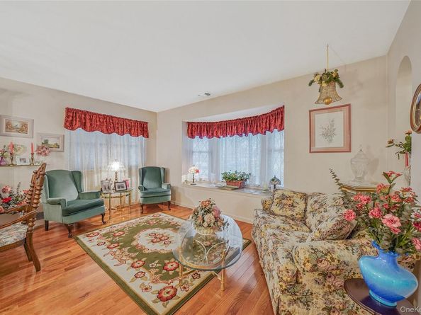 12 Quail Run Drive, Deer Park NY 11729