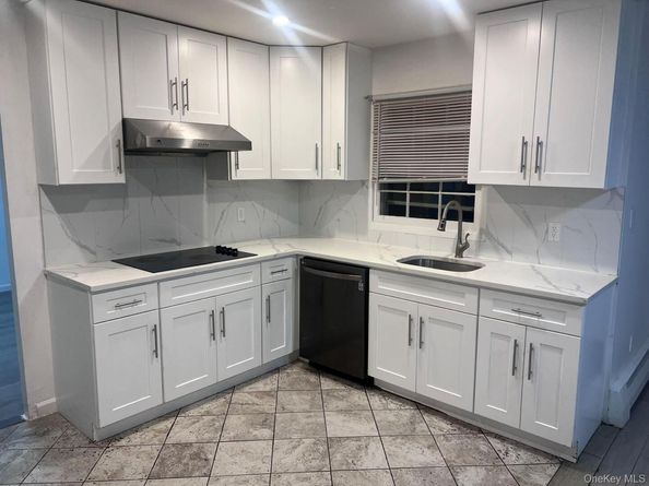 43 Seville Lane, Stony Brook NY 11790