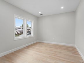 208 W Alhambra Avenue, Lindenhurst NY 11757