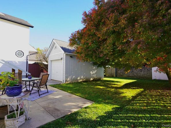 24 Henderson Avenue, Port Washington NY 11050