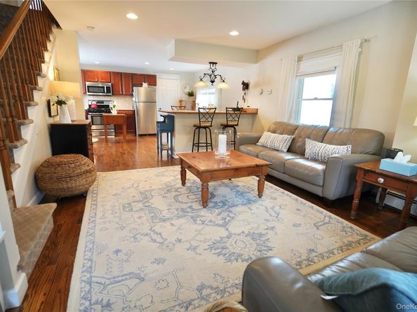 24 Henderson Avenue, Port Washington NY 11050