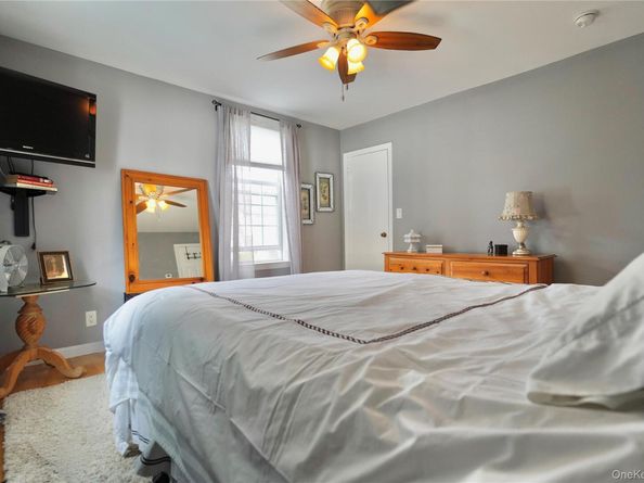 24 Henderson Avenue, Port Washington NY 11050