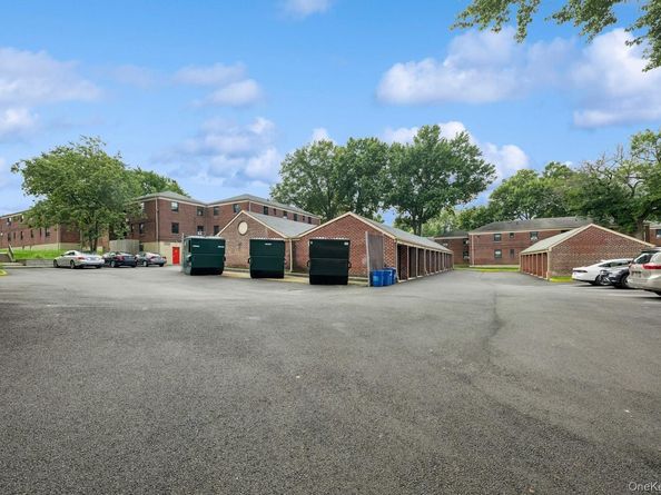 73-24 Springfield Boulevard 039A1, Oakland Gardens NY 11364