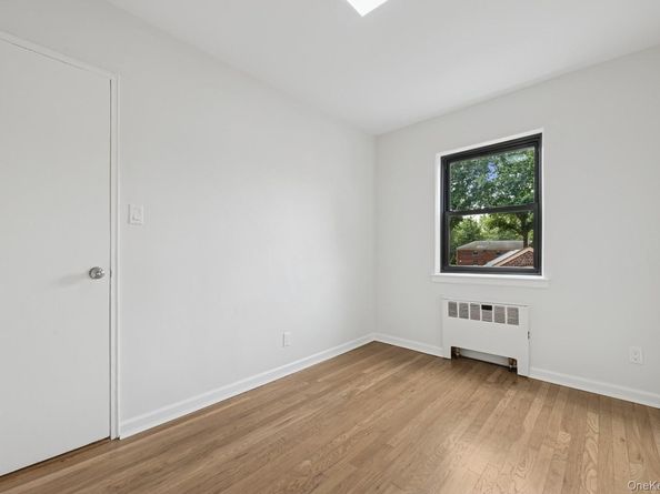 73-24 Springfield Boulevard 039A1, Oakland Gardens NY 11364