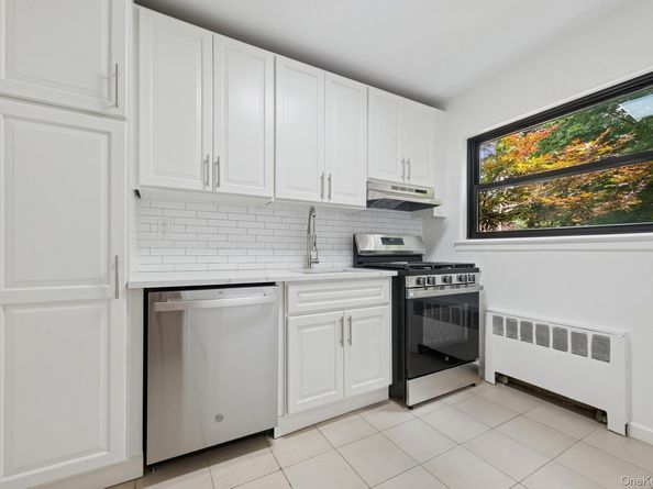 73-24 Springfield Boulevard 039A1, Oakland Gardens NY 11364