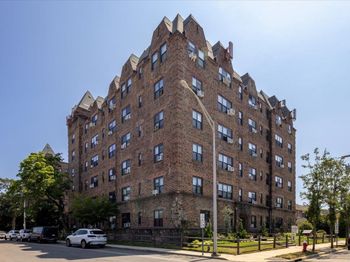 141 Wyckoff Place