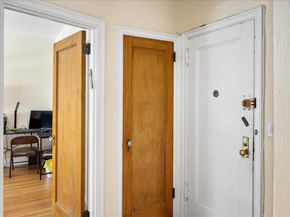 141 Wyckoff Place 2E, Woodmere NY 11598